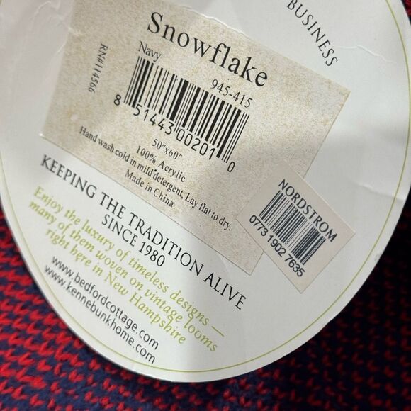 Kennebunk Home Bedford Cottage Snowflake Throw Blanket. - Picture 12 of 12